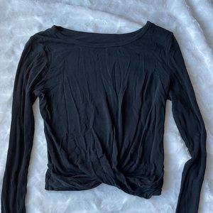 Alo Yoga black long sleeve cover top